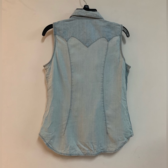 🌟HOST PICK🌟Blank Denim Jr Sleeveless Shirt - Picture 2 of 13